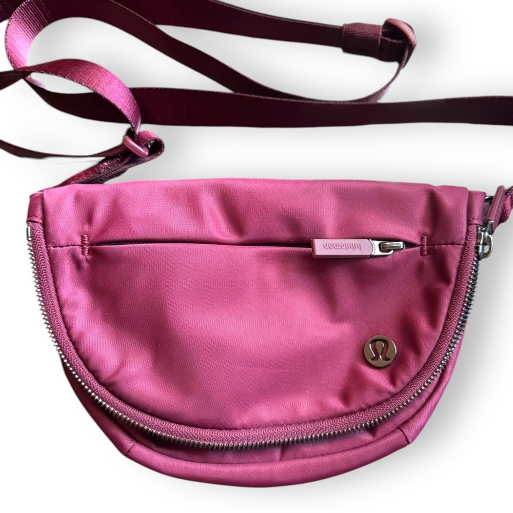 Lululemon All Night Festival Bag Micro 2L Wine Berry!